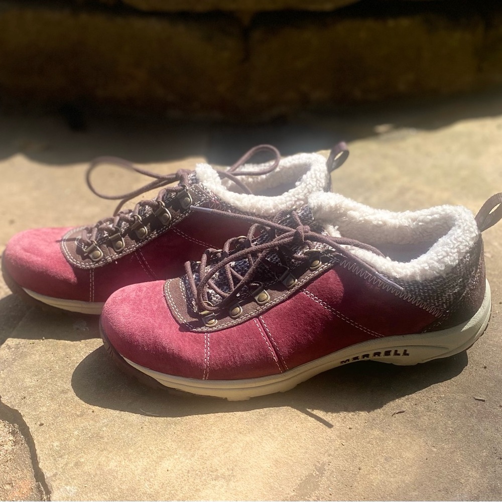 Merrell Kamori Burgundy Suede Hiking Womens shoes size 9